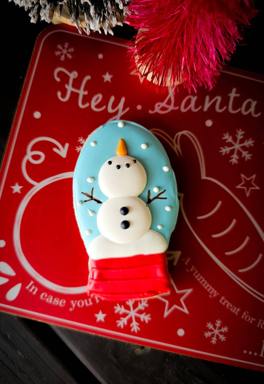 Butters Barkery & Pawtisserie - Snowman Snow Globe Christmas Dog Treat